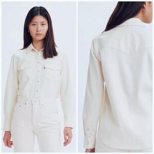 Levi's White Tailored Fit Cowgirl Pearl snap 100% cotton Shirt with white Logo